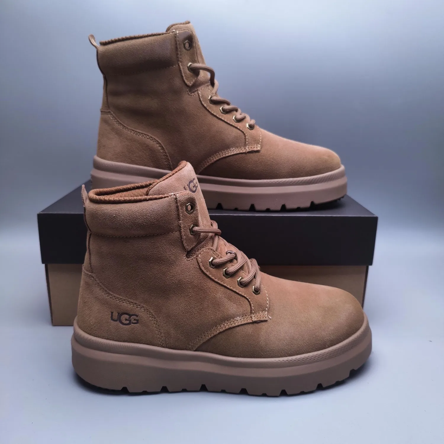 💰680 UGG sheepskin one-piece snow boots for men 3750 lace-up casual mid-calf boots Color: maroon Size: 39-45